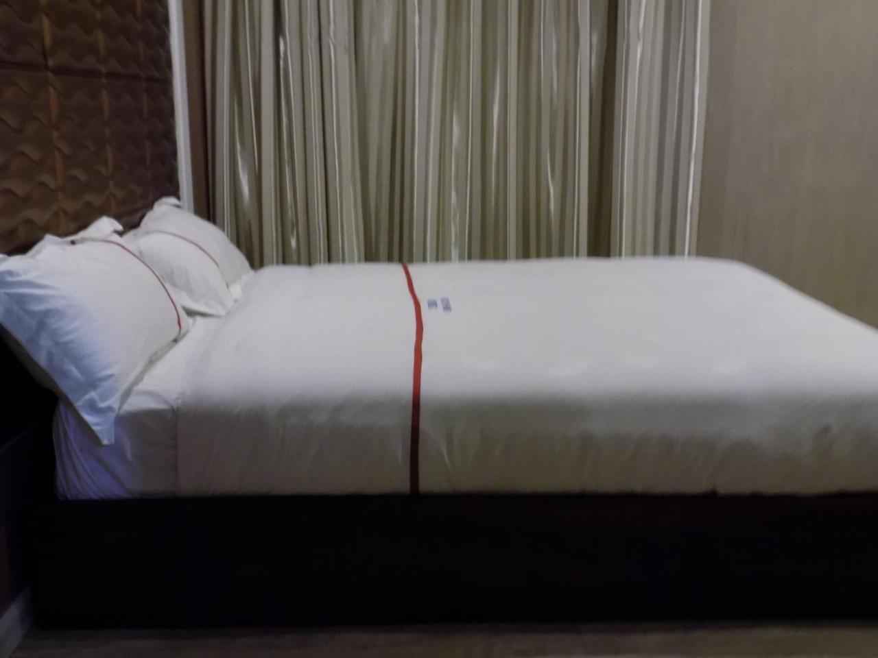 Freedom City Hotel Najjanankumbi Kamapala Kampala Esterno foto