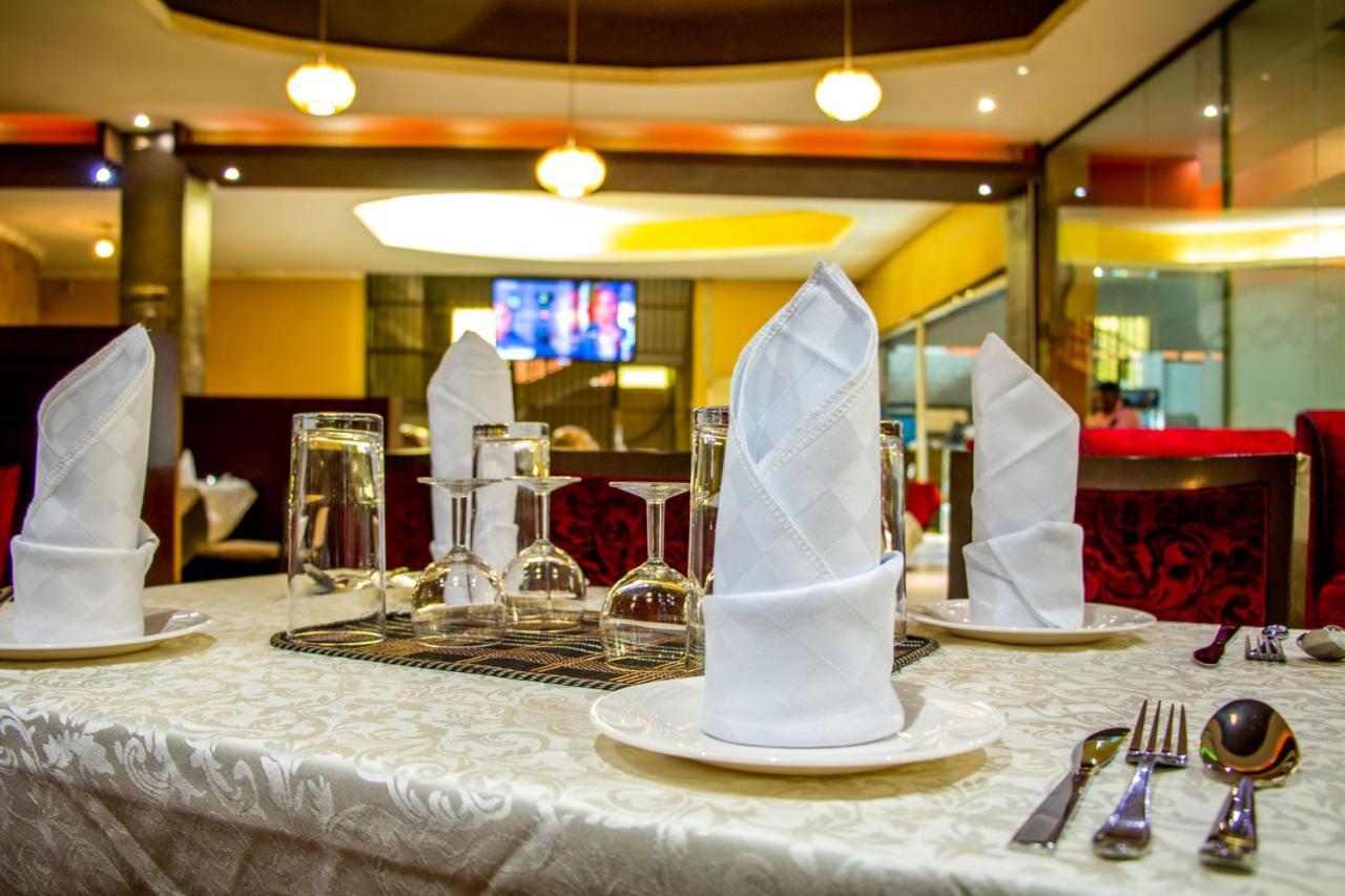 Freedom City Hotel Najjanankumbi Kamapala Kampala Esterno foto