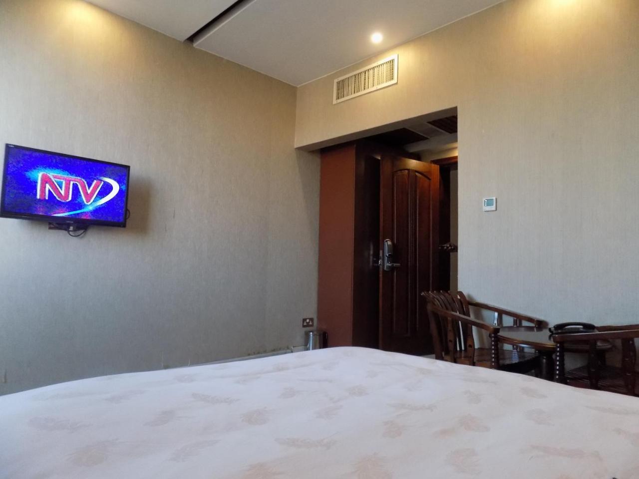 Freedom City Hotel Najjanankumbi Kamapala Kampala Esterno foto