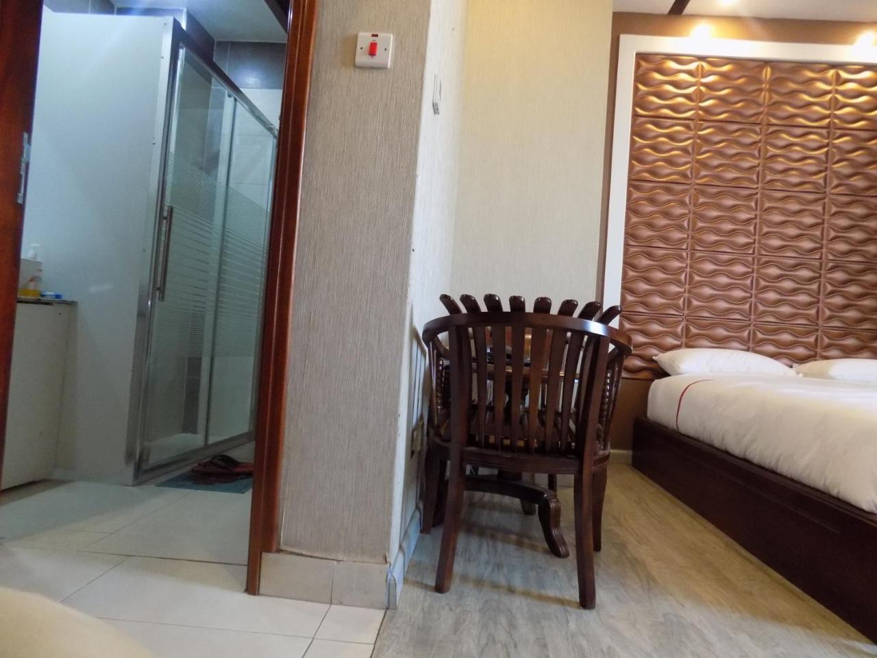 Freedom City Hotel Najjanankumbi Kamapala Kampala Esterno foto