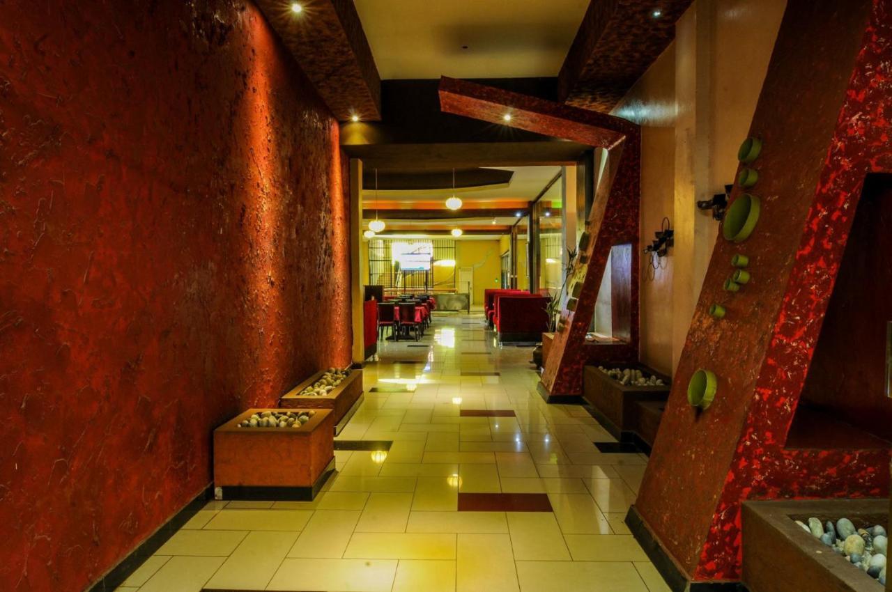 Freedom City Hotel Najjanankumbi Kamapala Kampala Esterno foto