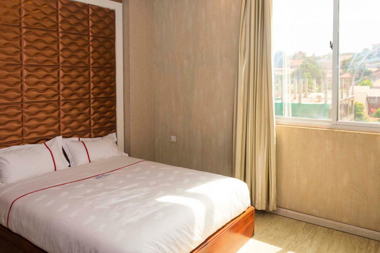 Freedom City Hotel Najjanankumbi Kamapala Kampala Esterno foto
