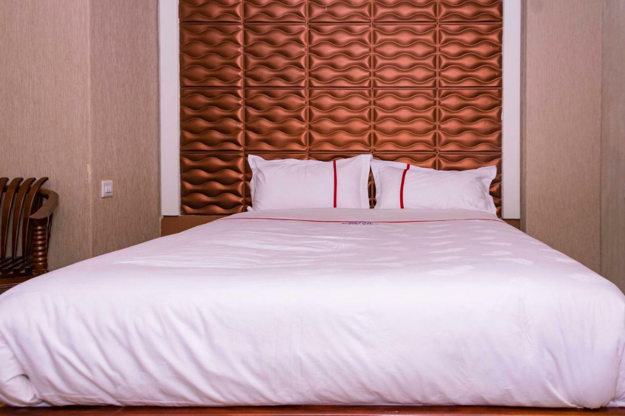 Freedom City Hotel Najjanankumbi Kamapala Kampala Esterno foto